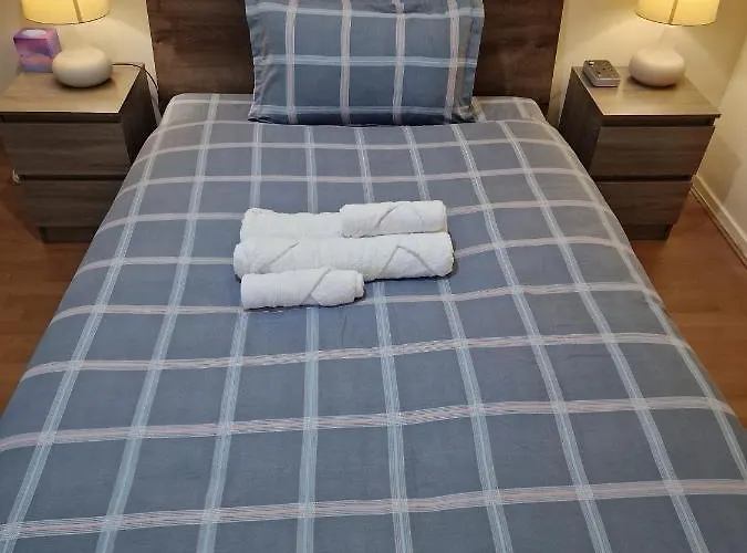 Waterloo - Zone 1 - Spacious One Bedroom Flat