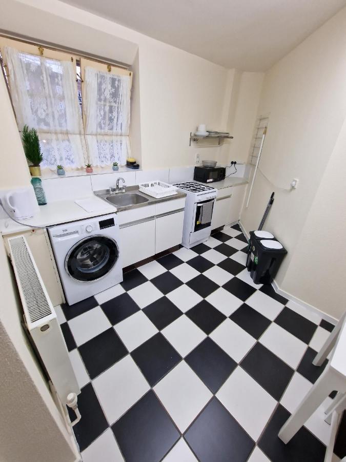 Waterloo - Zone 1 - Spacious One Bedroom Flat * Londra
